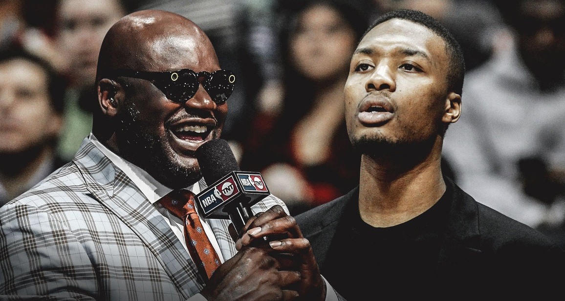 她以一个近 她以一个近